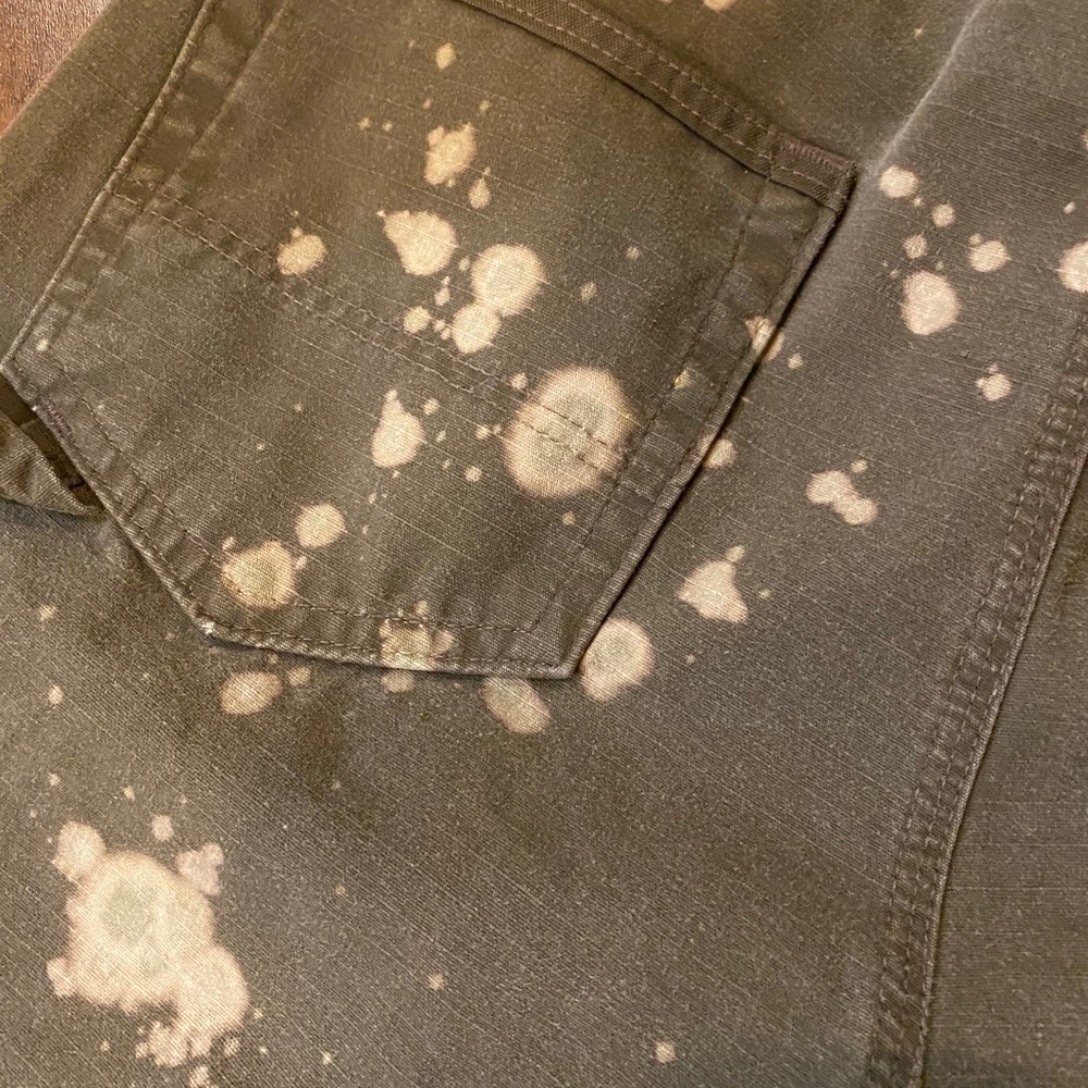 Acid Stained Vintage Carhartt Pants - Picture 8 of 11